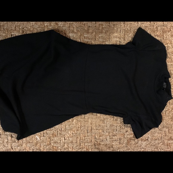 Clothes - Picture 3 of 3